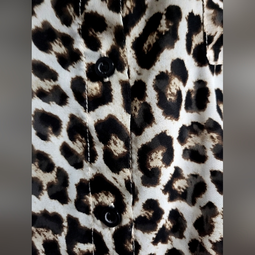 Rue 21 - Womens, Sheer Leopard Print, 3/4 Sleeves Blouse - Size L - Picture 2 of 6